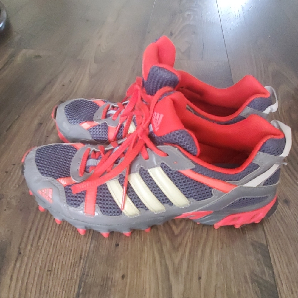 Adidas running shoes 9.5